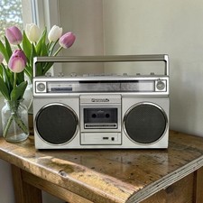 Boombox ghettoblaster radio - ghettoblaster,