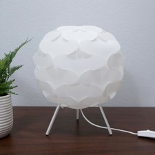 Lampada da tavolo treppiede