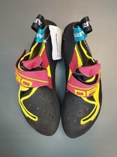 Scarpa da arrampicata Scarpa