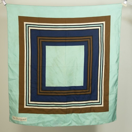Foulard carré soie - foulard,