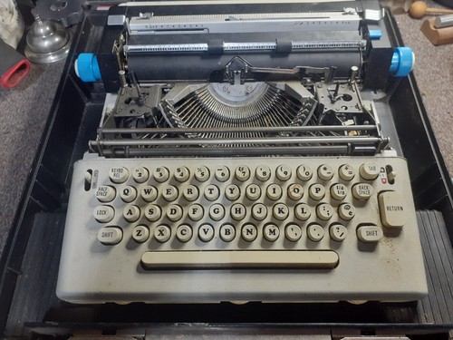 Macchina scrivere elettrica - da,