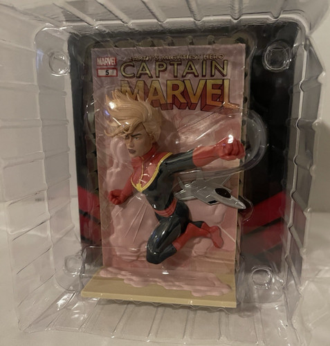 Marvel lootcrate standee - marvel,