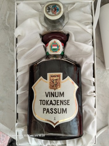 Vinum tokajense passum tokaji - tokajense,