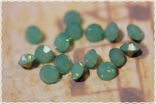 50pz Strass 3mm cristalli taglio diamante in vetro color verde acqua lattiginoso