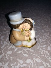 Thun sposi sposini matrimonio fiore rosa bacio colore 