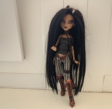 Custom Monster High Repaint OOAK: Tiadalma the Steampunk Queen