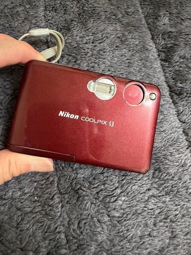 Nikon coolpix burgundy con - coolpix,