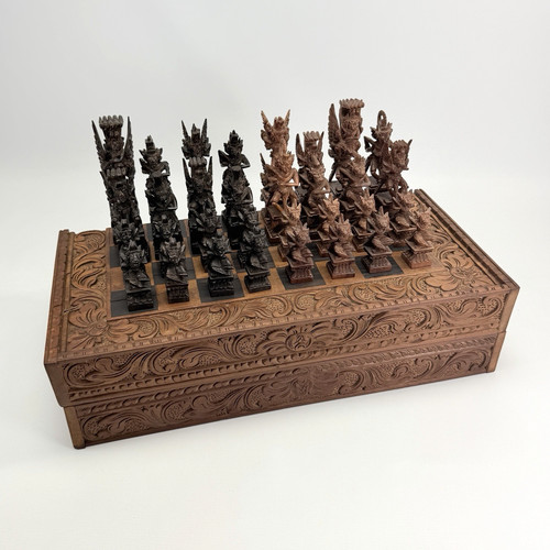 Scacchiera legno figure - in,