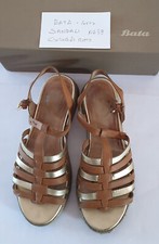 SANDALI BATA NR. 39  COLOSSALE