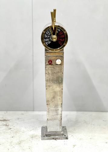 Vecchio telegrafo motore