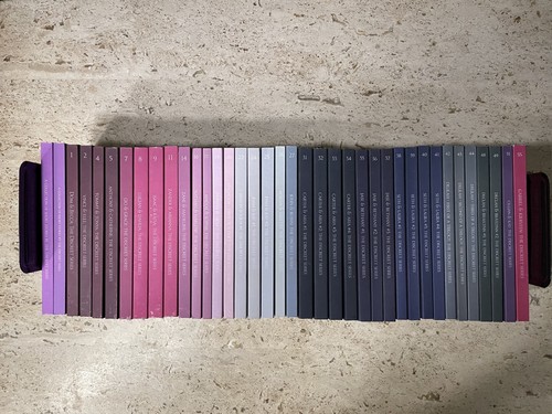 Lot the discreet series - of, 38