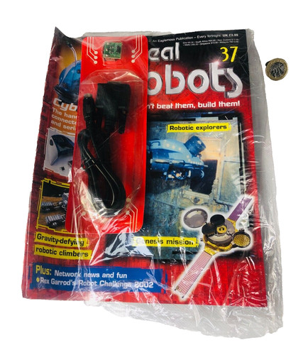 Magazine real robots - real, with