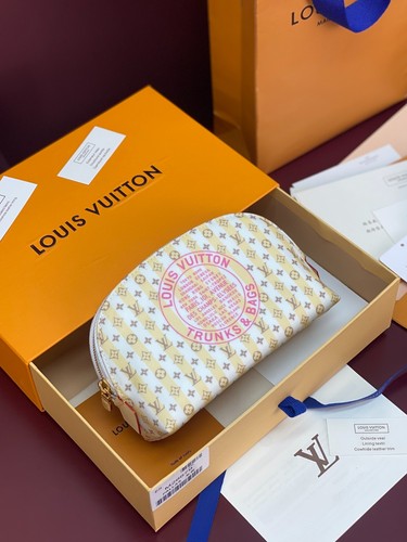 Pochette beige cosmetica