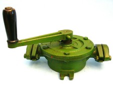 Pompa Pompe rotativa da TRAVASO LIQUIDI per FUSTI A MANO in GHISA, VINTAGE