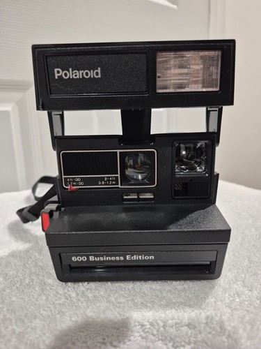 Polaroid 600 business - 600,