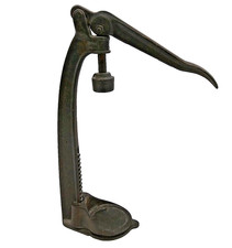 Pressa per tappi bottiglie - , in
