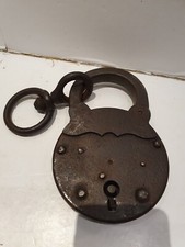 Grande Antico lucchetto in