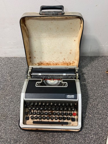 Macchina scrivere vintage - da,