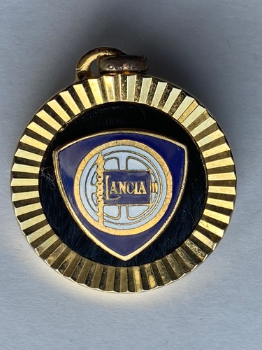 Medaglia lancia dorata - lancia, e