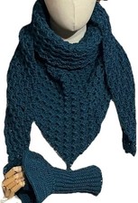 Scialle e guanti uncinetto