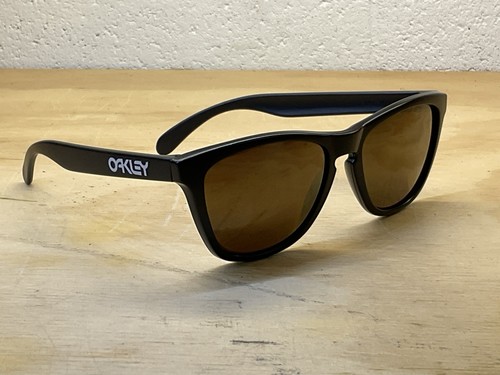 1987 oakley frogskins - oakley,