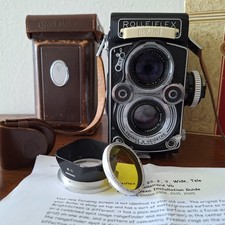 Rolleiflex F3.5 Planar + Rollei Pocket Book