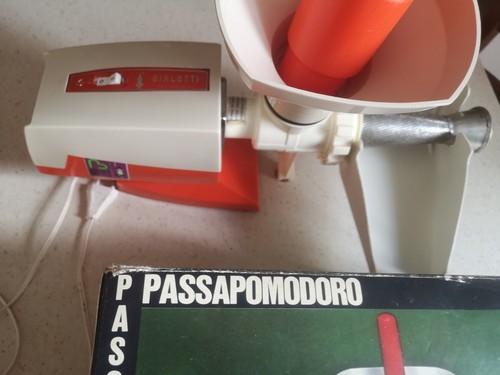 Passapomodoro-spremipomodoro