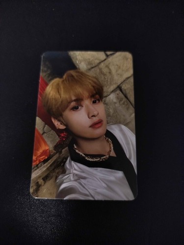 Stray kids lee know noeasy - stray,