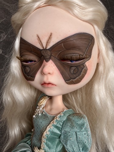 Bambola blythe moth - blythe, moth,
