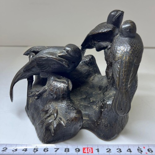 Statua bronzo uccellino - in,
