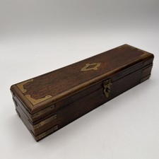 Antica scatola con manico