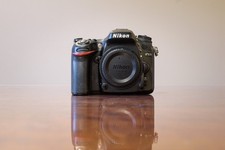 Nikon D7100 DSLR solo corpo