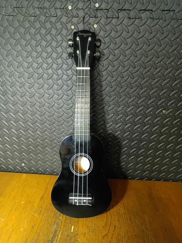 Martin smith ukulele soprano - martin,