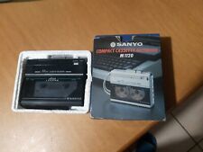 Sanyo M 1120 compact cassette recorder e play VINTAGE non funzionante non suona