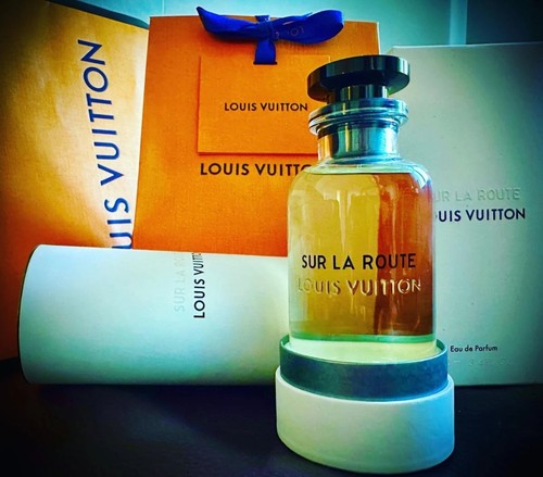 Eau parfum sur route - eau,
