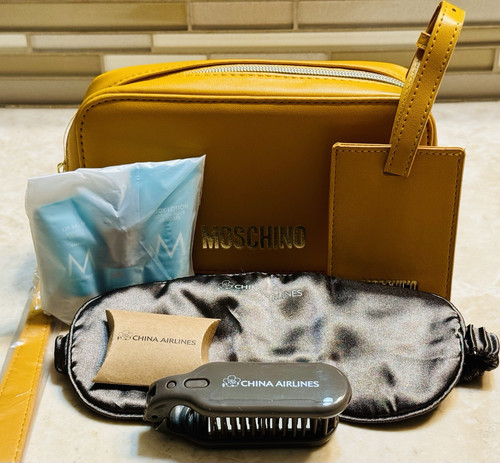 Moschino yellow clutch with - yellow,