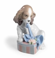 LLADRO PORCELAIN FIGURINE