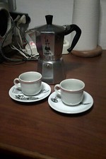 caffettiera pressofiltro BIALETTI  MOKA EXPRESS 4-5 tazze + set tazzine leggi