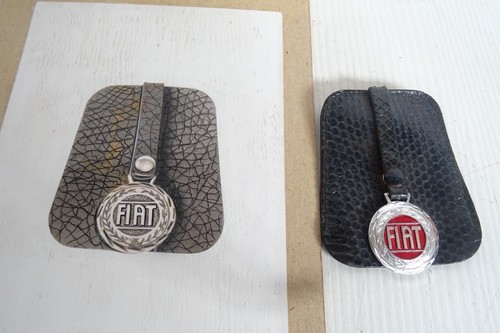 Figurino fiat portachiavi - +,