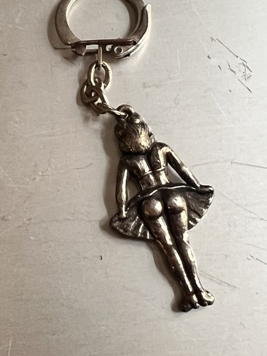 Rare porte cles - rare, !