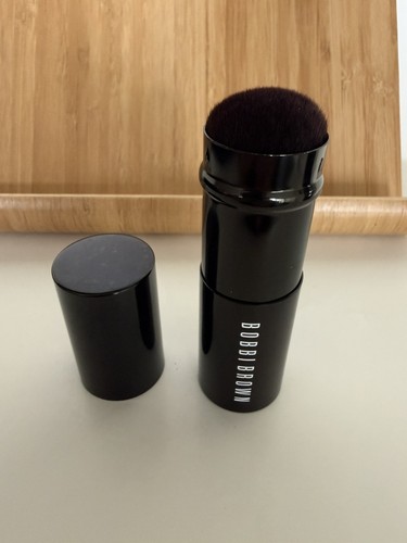 Bobbi marrone cipria blush