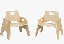 Nuova sedia impilabile in