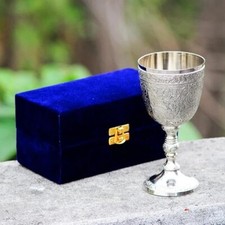 Calici da vino in ottone