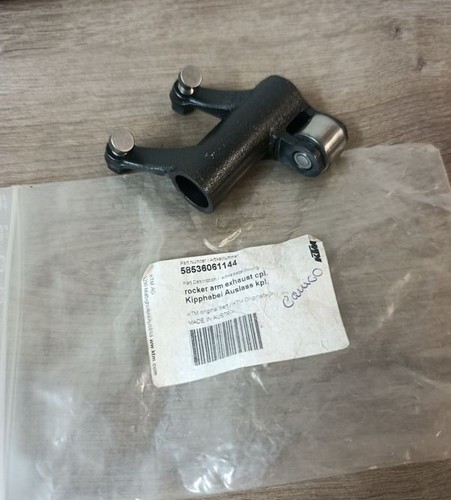 Culbuteur soupapes echappement - soupapes,