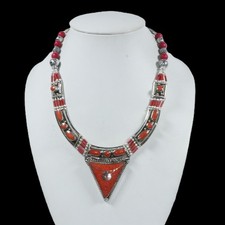 Collana di corallo collana