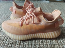 Sneakers Adidas Yeezy Boost