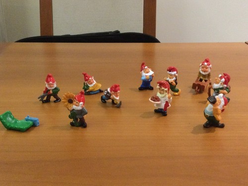 Gnomi kinder sorpresa come - kinder,