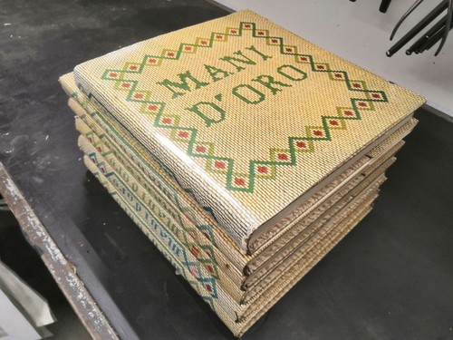 Mani oro volumi lavori - d'oro, 1