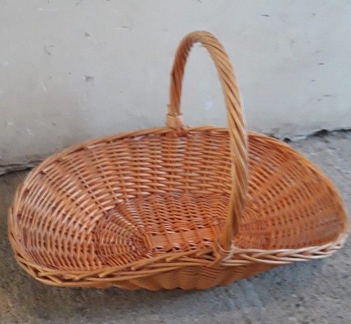 Antico grande ampio cesto - e,