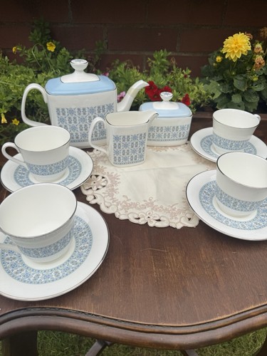 Charming royal doulton - doulton, english